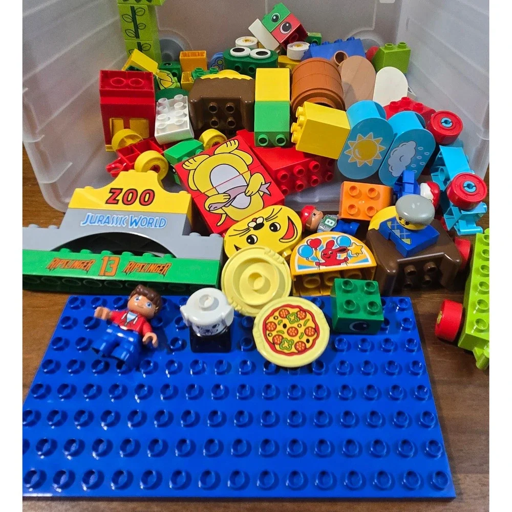 LEGO Duplo Bulk Lot Mixed Bricks Animals Jurassic World Zoo Baseplate Figures